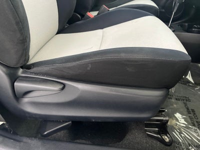 2012 Toyota Yaris LE