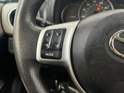 2012 Toyota Yaris LE
