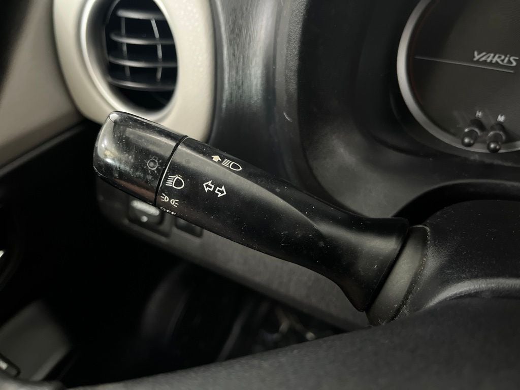 2012 Toyota Yaris LE