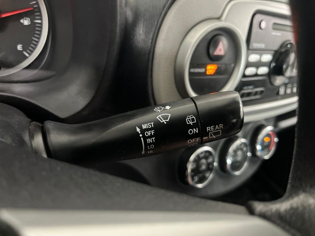 2012 Toyota Yaris LE