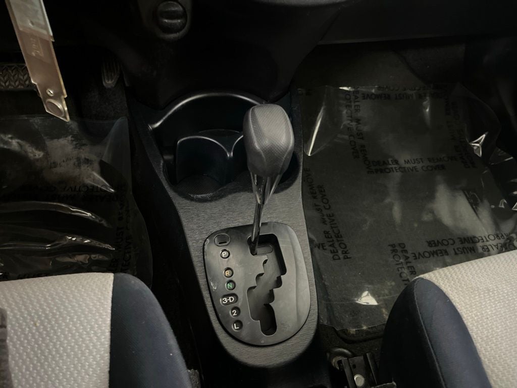 2012 Toyota Yaris LE