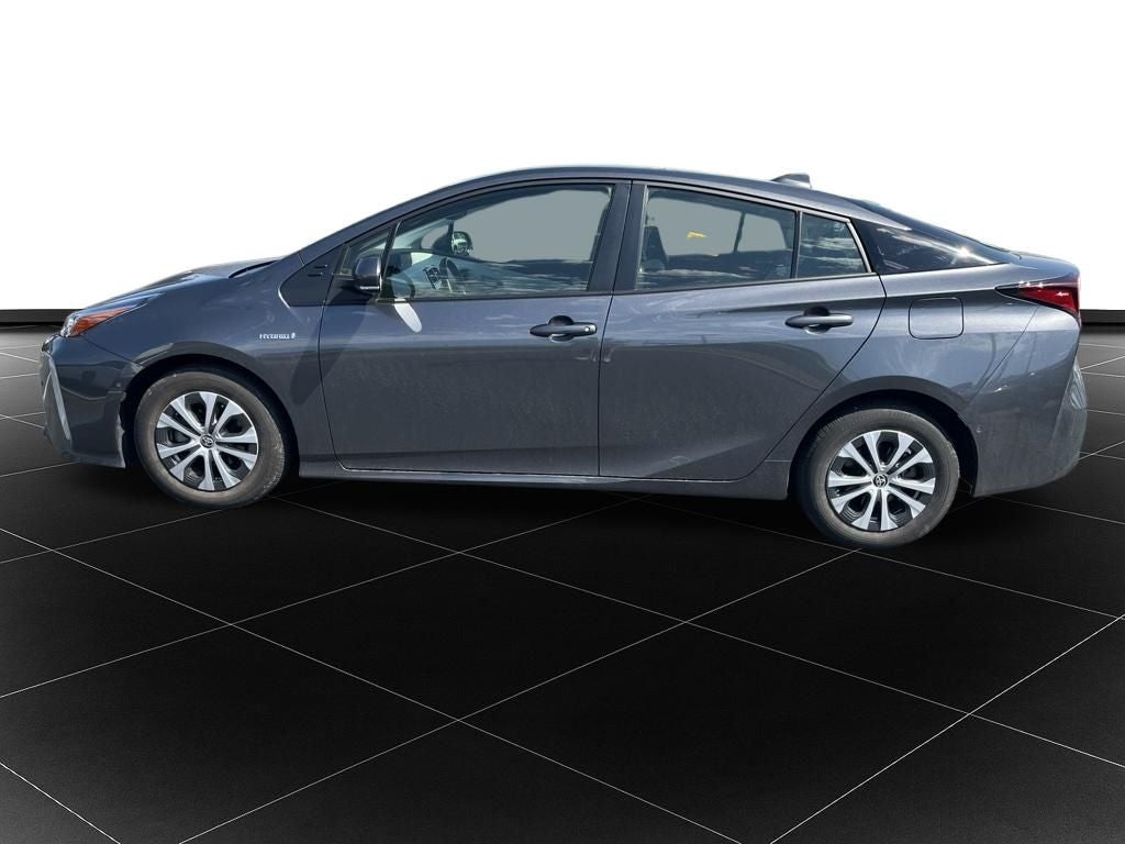 Used 2021 Toyota Prius XLE with VIN JTDL9MFU2M3028715 for sale in Kansas City