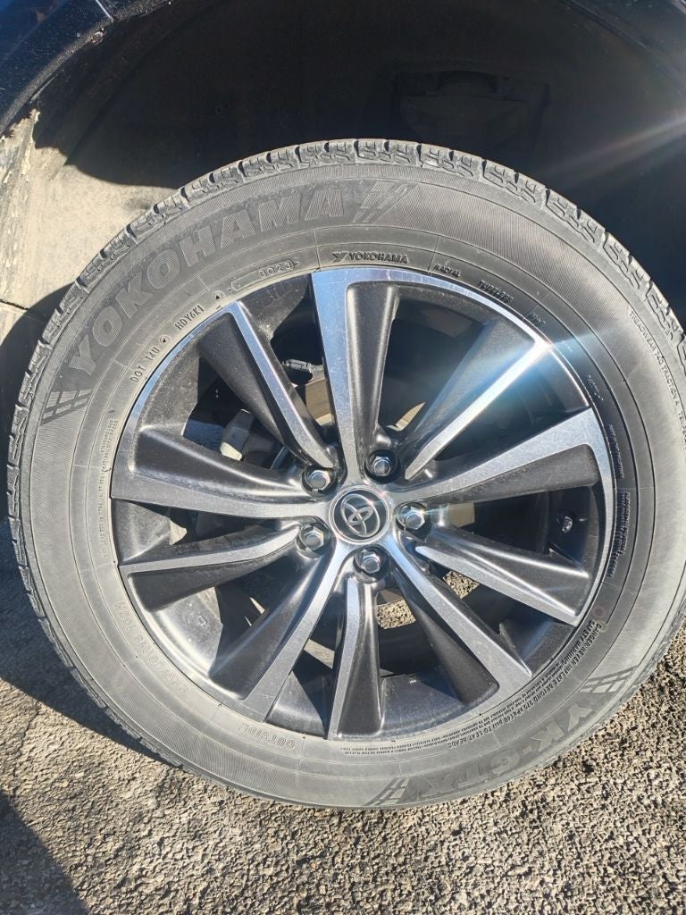 2021 Toyota Venza LE