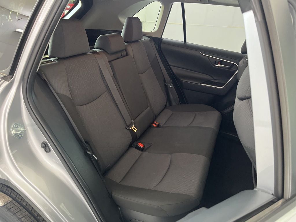 2019 Toyota RAV4 Hybrid XLE