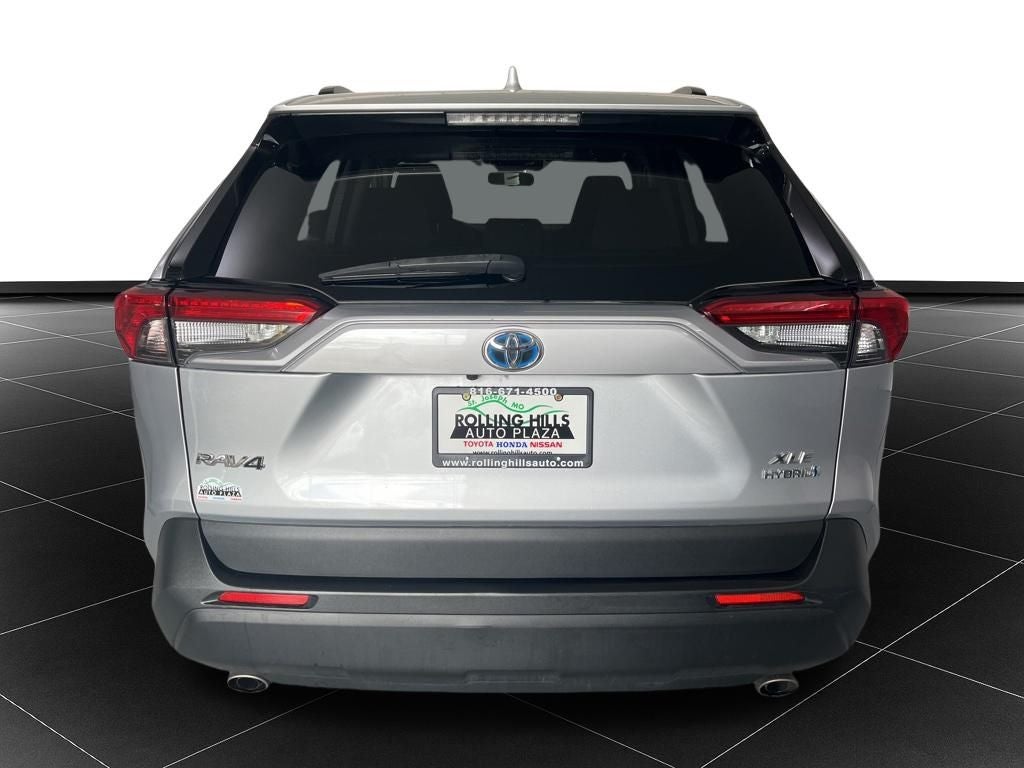 2019 Toyota RAV4 Hybrid XLE