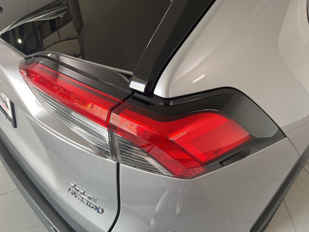 2019 Toyota RAV4 Hybrid XLE