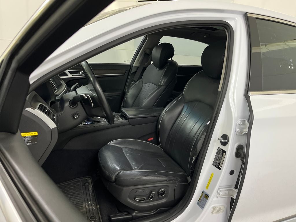 2015 Hyundai Genesis 3.8