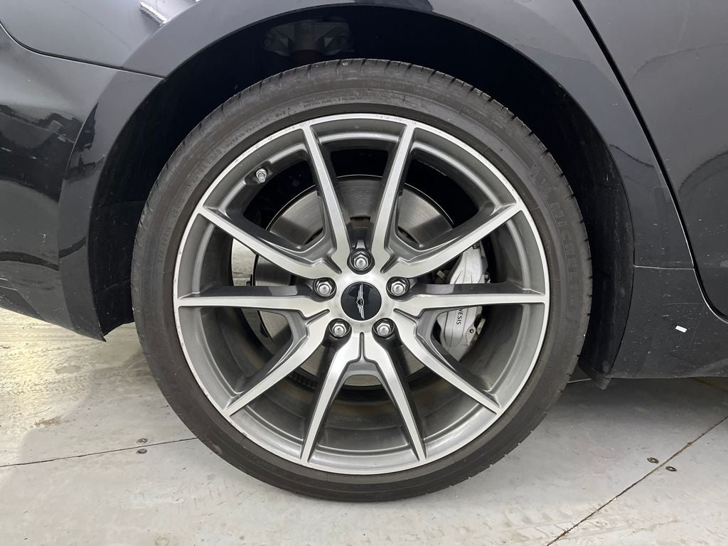 2025 Genesis G70 2.5T