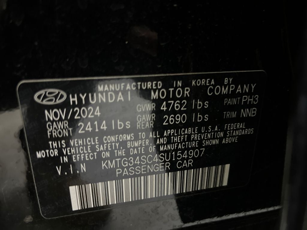 2025 Genesis G70 2.5T