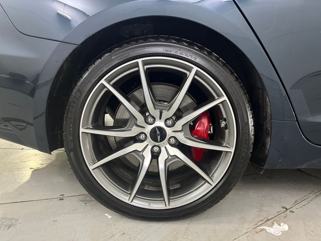 2025 Genesis G70 2.5T