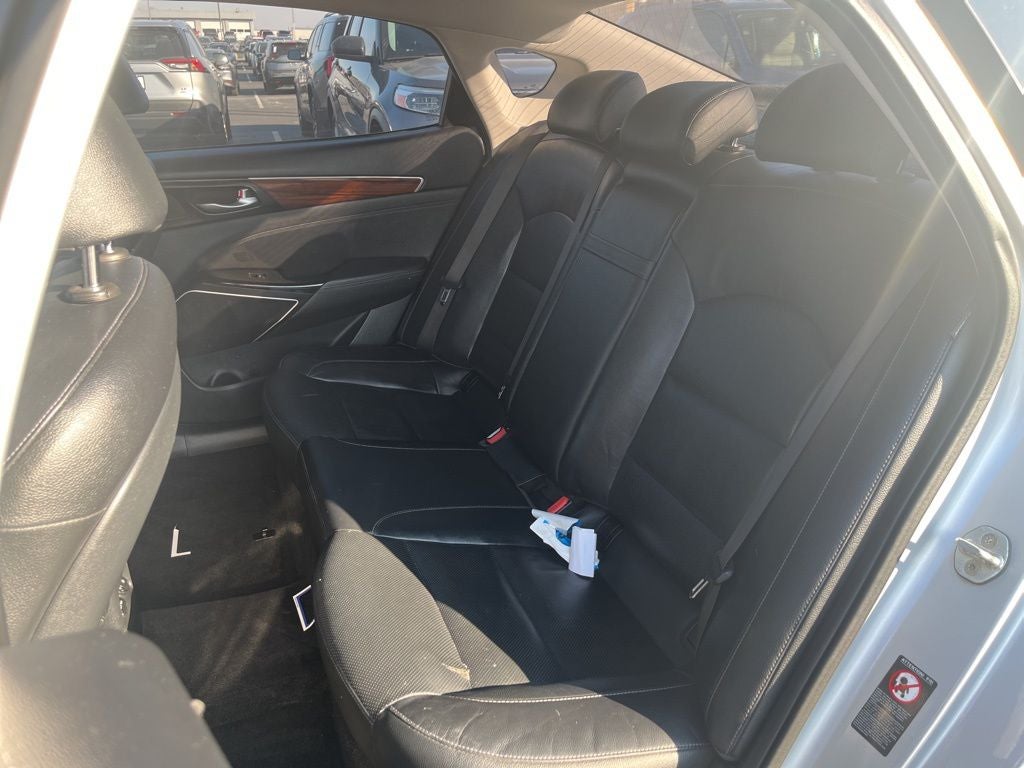 2017 Kia Cadenza Premium