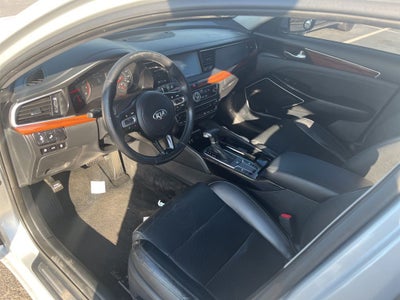 2017 Kia Cadenza Premium