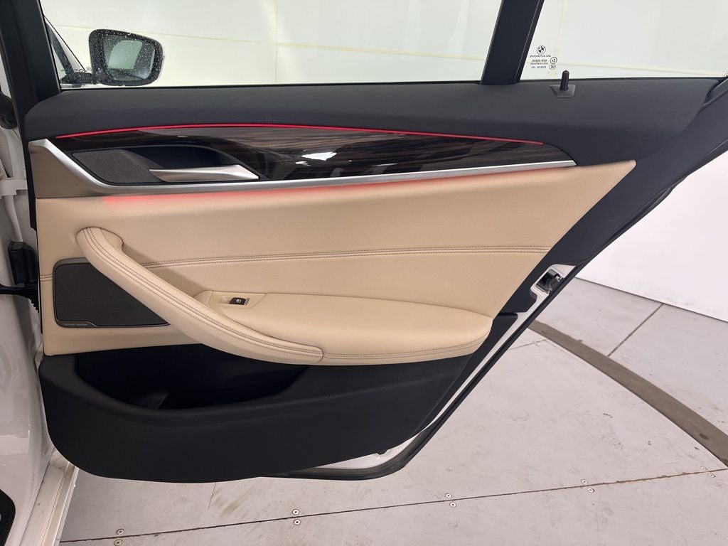 2022 BMW 5 Series 530i - Photo 29