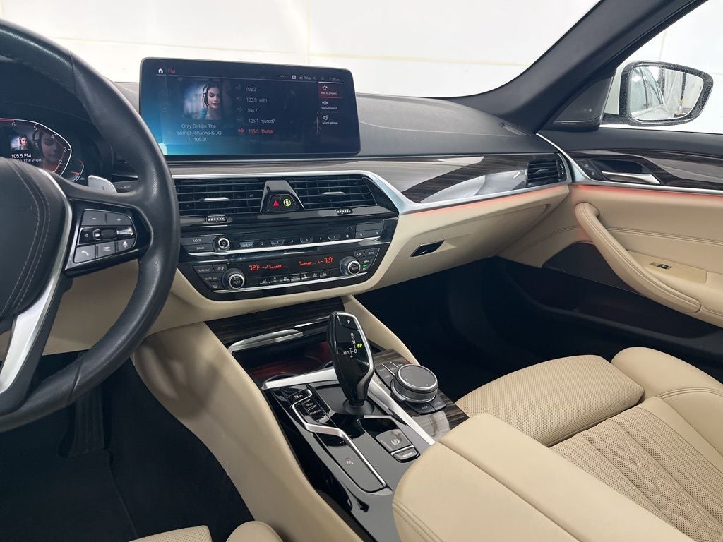 2022 BMW 5 Series 530i - Photo 34