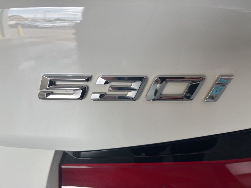 2022 BMW 5 Series 530i - Photo 45