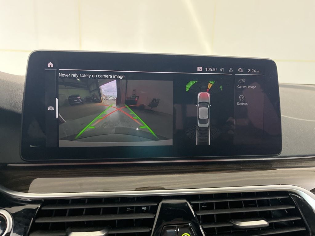 2022 BMW 5 Series 530i - Photo 71