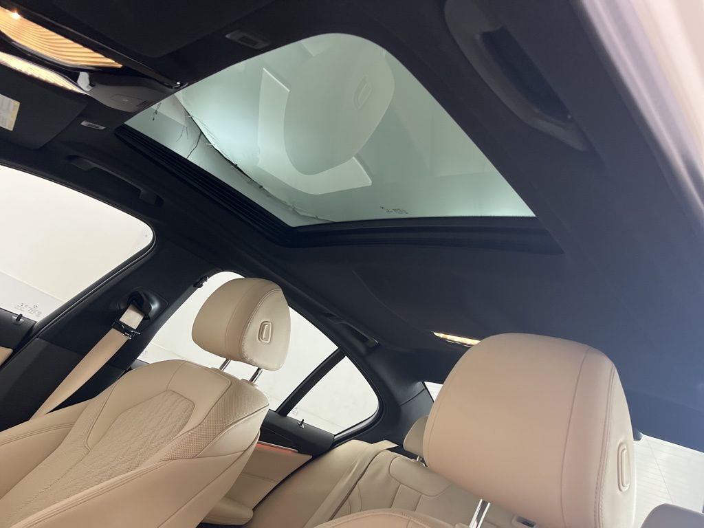 2022 BMW 5 Series 530i - Photo 81