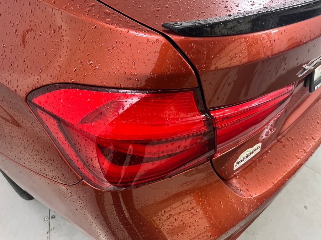 2018 BMW 3 Series 330i xDrive