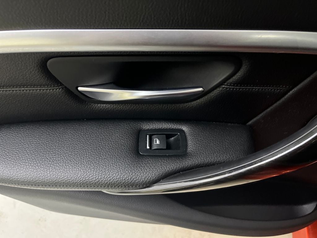 2018 BMW 3 Series 330i xDrive